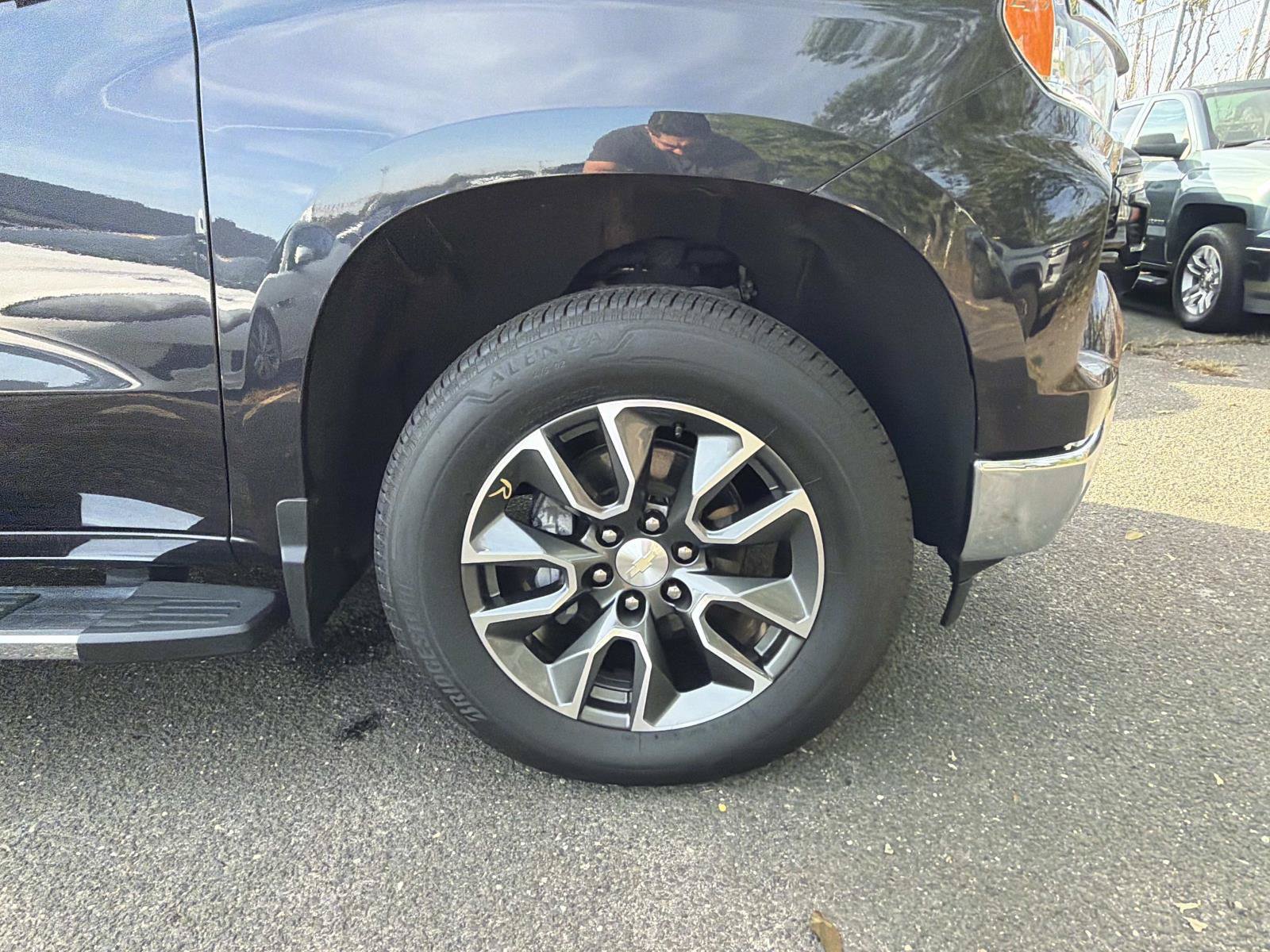 Certified 2022 Chevrolet Silverado 1500 LT w/ Protection Package AWD/4WD image 10
