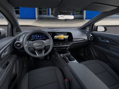 New 2026 Chevrolet Equinox EV LT image 15