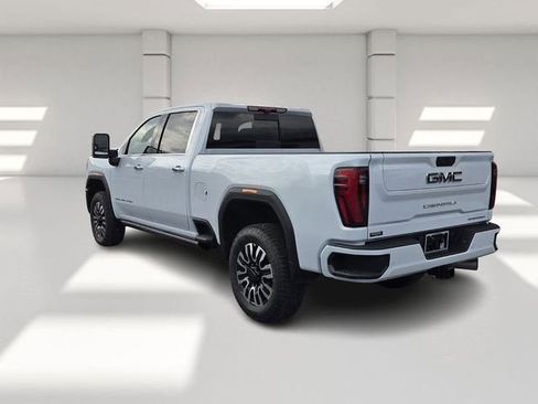 New 2026 GMC Sierra 2500 Denali Ultimate AWD/4WD image 3