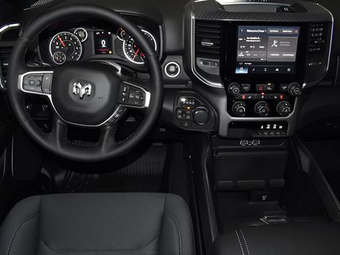 New 2026 RAM 1500 Big Horn AWD/4WD image 13