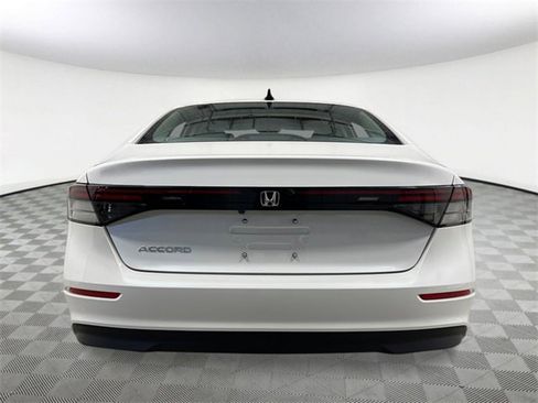 New 2026 Honda Accord SE image 5
