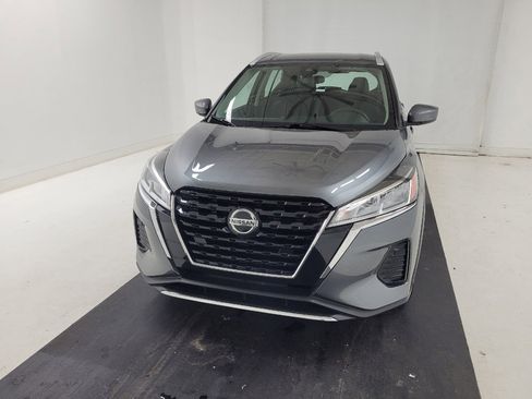 Used 2021 Nissan Kicks SV FWD image 15