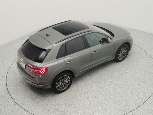 Used 2023 Audi Q3 2.0T Premium w/ Convenience Package AWD/4WD image 26