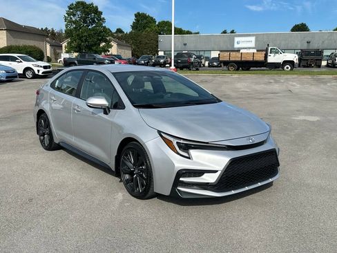 Used 2024 Toyota Corolla SE FWD image 1