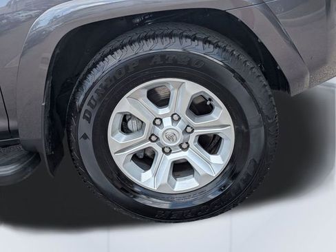 Used 2023 Toyota 4Runner SR5 Premium w/ Moonroof Package RWD image 11