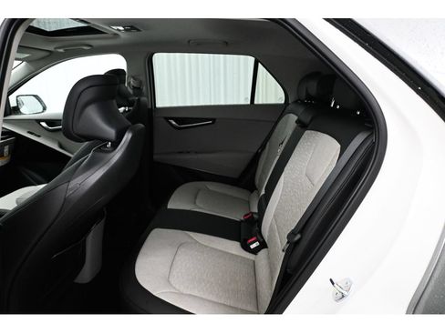 New 2026 Kia Niro Wave w/ Wave Preserve Package FWD image 12