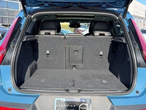 Certified 2023 Volvo XC40 B5 Plus w/ Driver Assist Package image 18
