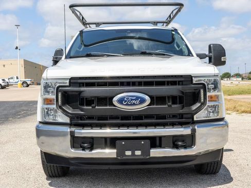 Used 2022 Ford F350 XL w/ Power Equipment Group RWD image 2