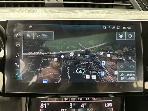 Certified 2024 Audi Q8 e-tron Premium image 18