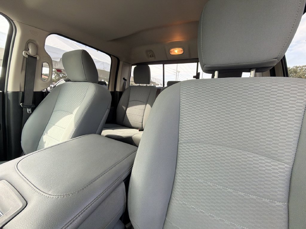 Used 2019 RAM 1500 Classic SLT AWD/4WD image 27