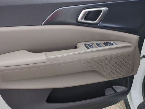 New 2026 Kia Carnival FWD image 22