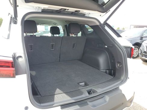 Used 2024 Chevrolet Blazer LT w/ Convenience Package FWD image 34