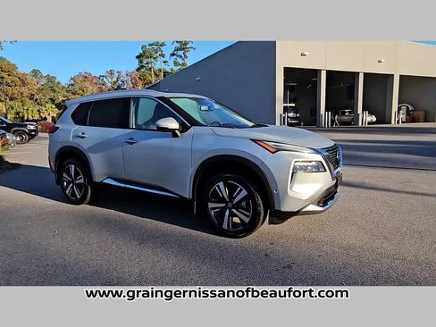 Used 2021 Nissan Rogue Platinum image 18