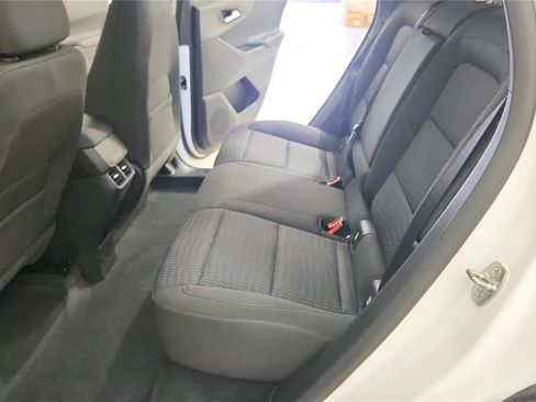 Used 2026 Chevrolet Equinox LT FWD image 33