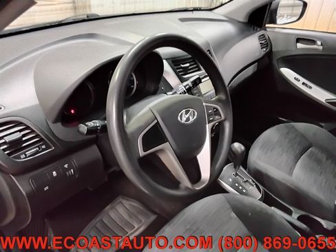 Used 2017 Hyundai Accent SE FWD image 11