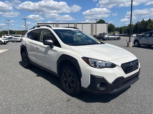 Used 2021 Subaru Crosstrek 2.5i Sport w/ Moonroof Package AWD/4WD image 9