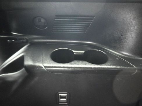 Used 2019 Toyota Highlander XLE image 42