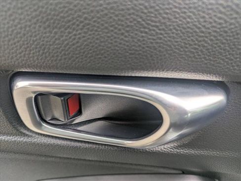 Used 2025 Honda Civic Sport image 10