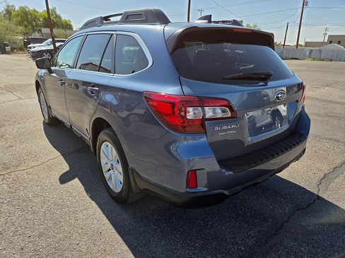 Used 2017 Subaru Outback 2.5i Premium w/ Popular Package #2 AWD/4WD image 11