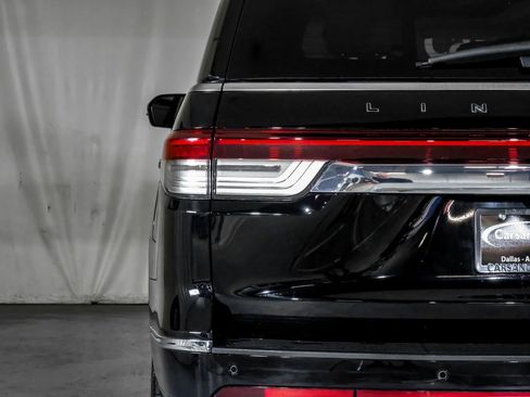 Used 2022 Lincoln Navigator Black Label image 42