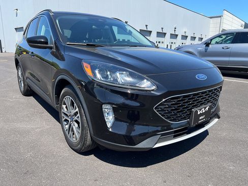 Used 2020 Ford Escape SEL FWD image 10