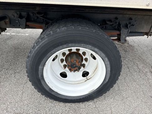 Used 2023 Ford F650 2WD Regular Cab Super Duty image 10