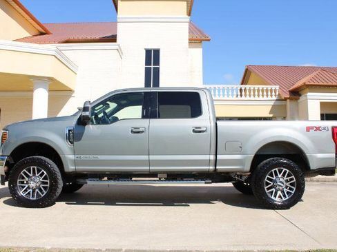Used 2019 Ford F250 Lariat w/ Lariat Value Package image 11