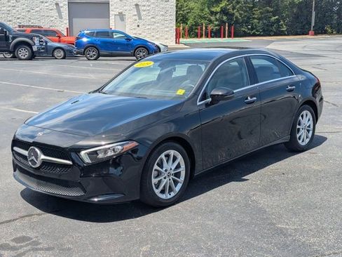 Used 2019 Mercedes-Benz A 220 image 3