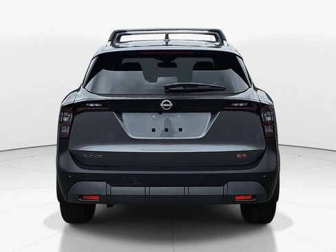 Used 2025 Nissan Kicks SR FWD image 7