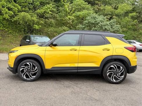 Used 2024 Chevrolet TrailBlazer RS w/ Convenience Package AWD/4WD image 9