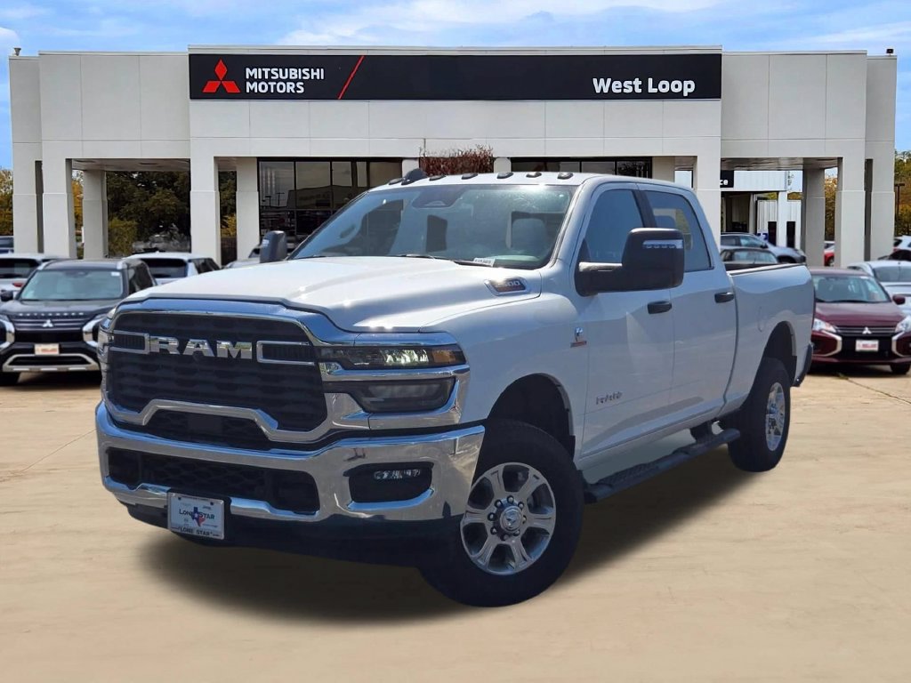 Used 2025 RAM 2500 Laramie AWD/4WD image 1