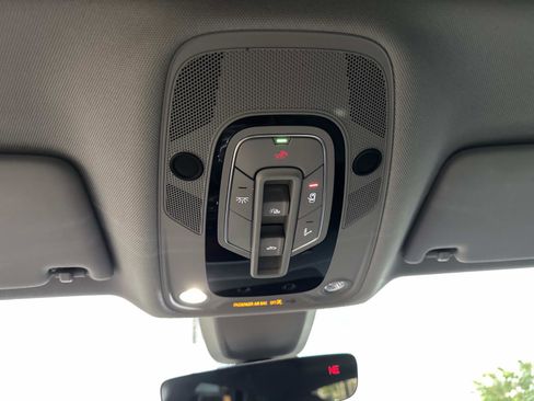 Used 2022 Audi Q5 2.0T Premium w/ Convenience Package image 32