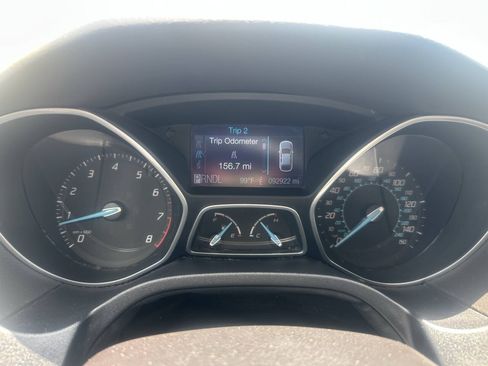 Used 2012 Ford Focus SE FWD image 10