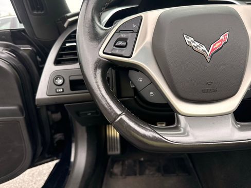 Used 2018 Chevrolet Corvette Stingray Coupe w/ 1LT RWD image 15
