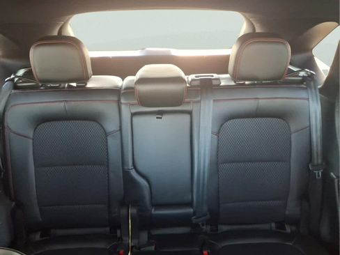 Used 2025 Ford Escape ST-Line Select AWD/4WD image 23