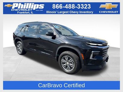 Used 2025 Chevrolet Traverse LT w/ Driver Confidence Package