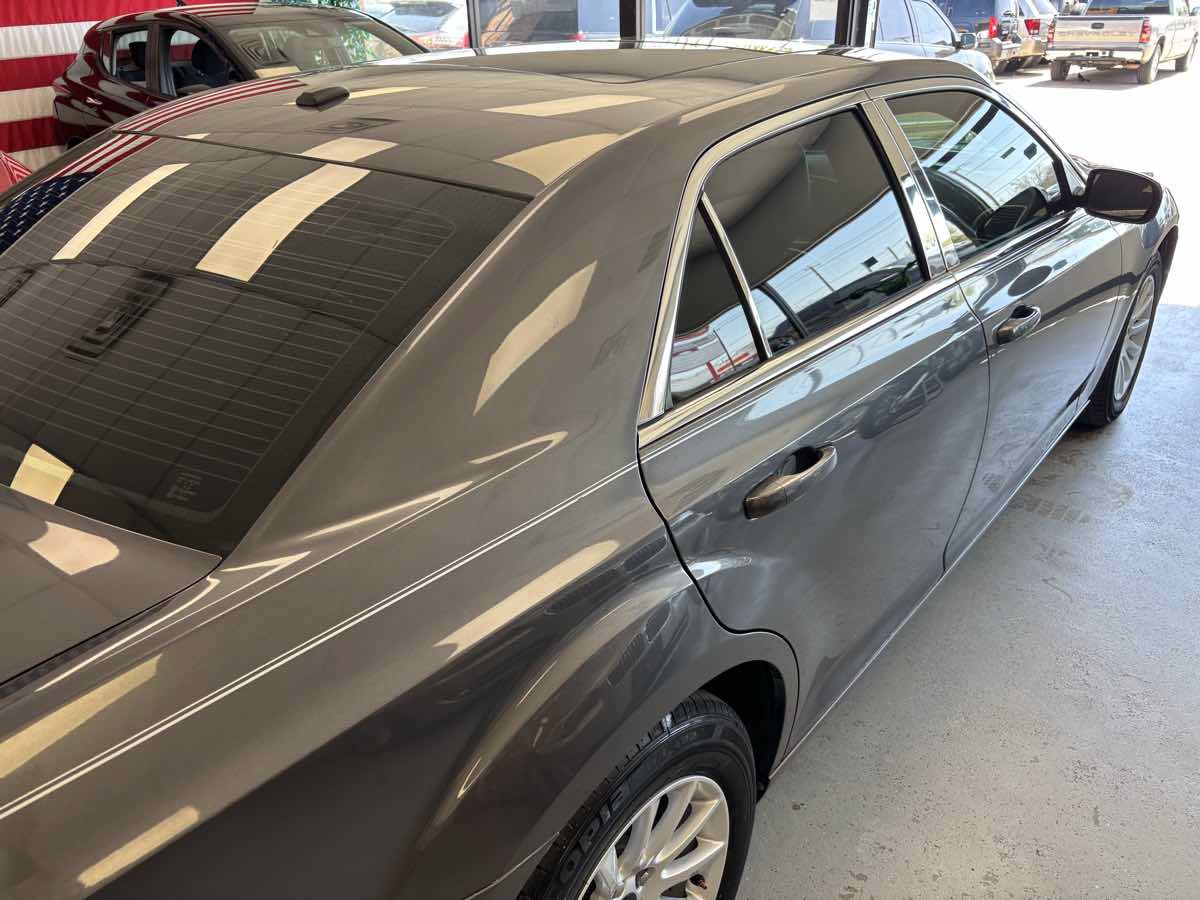 Used 2013 Chrysler 300 w/ Beats Audio Group RWD image 6