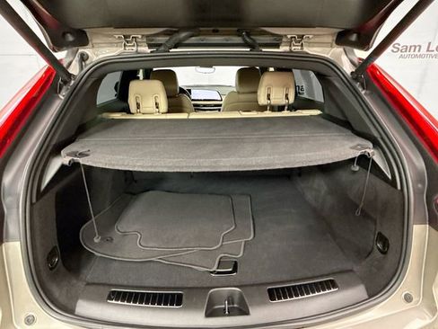 Used 2024 Cadillac XT4 Premium Luxury w/ Technology Package image 26