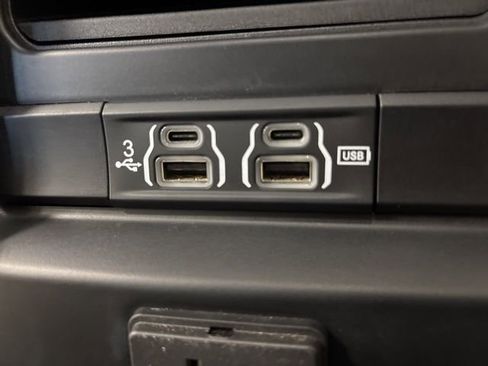 Used 2020 RAM 1500 Laramie image 23