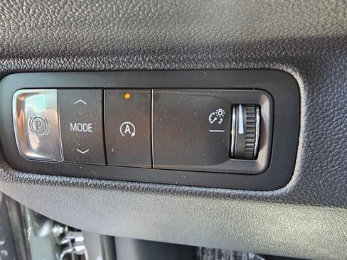 New 2026 Chevrolet Traverse LT FWD image 19
