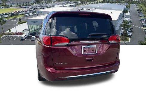 Certified 2019 Chrysler Pacifica Touring-L Plus image 20