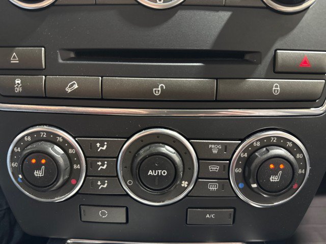 Used 2015 Land Rover LR2 AWD/4WD image 22