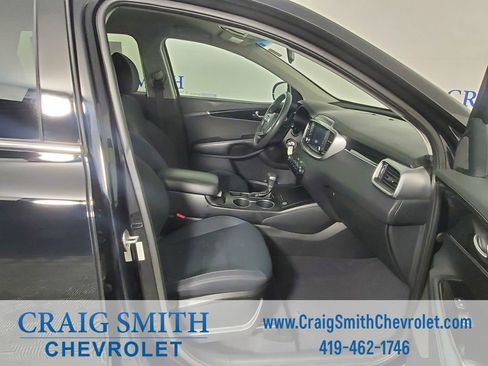Used 2019 Kia Sorento LX image 15
