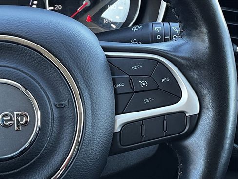 Used 2020 Jeep Compass Latitude w/ Cold Weather Group image 14