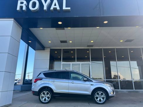 Used 2019 Ford Escape Titanium AWD/4WD image 1
