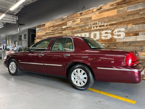 Used 2005 Mercury Grand Marquis LS RWD image 26