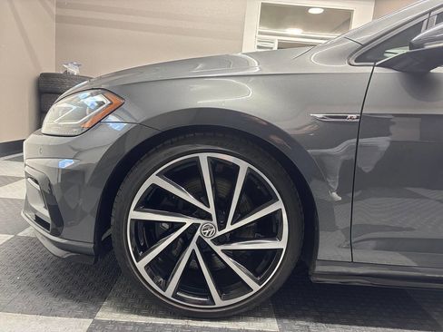 Used 2018 Volkswagen Golf 4-Door AWD/4WD image 15