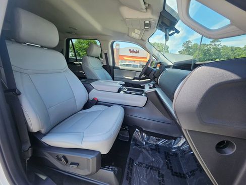 New 2026 Ford Expedition Max Active AWD/4WD image 30