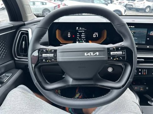 New 2026 Kia Sorento LX FWD image 39