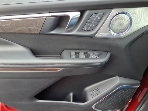 Used 2025 Buick Enclave Avenir w/ Super Cruise Package image 12